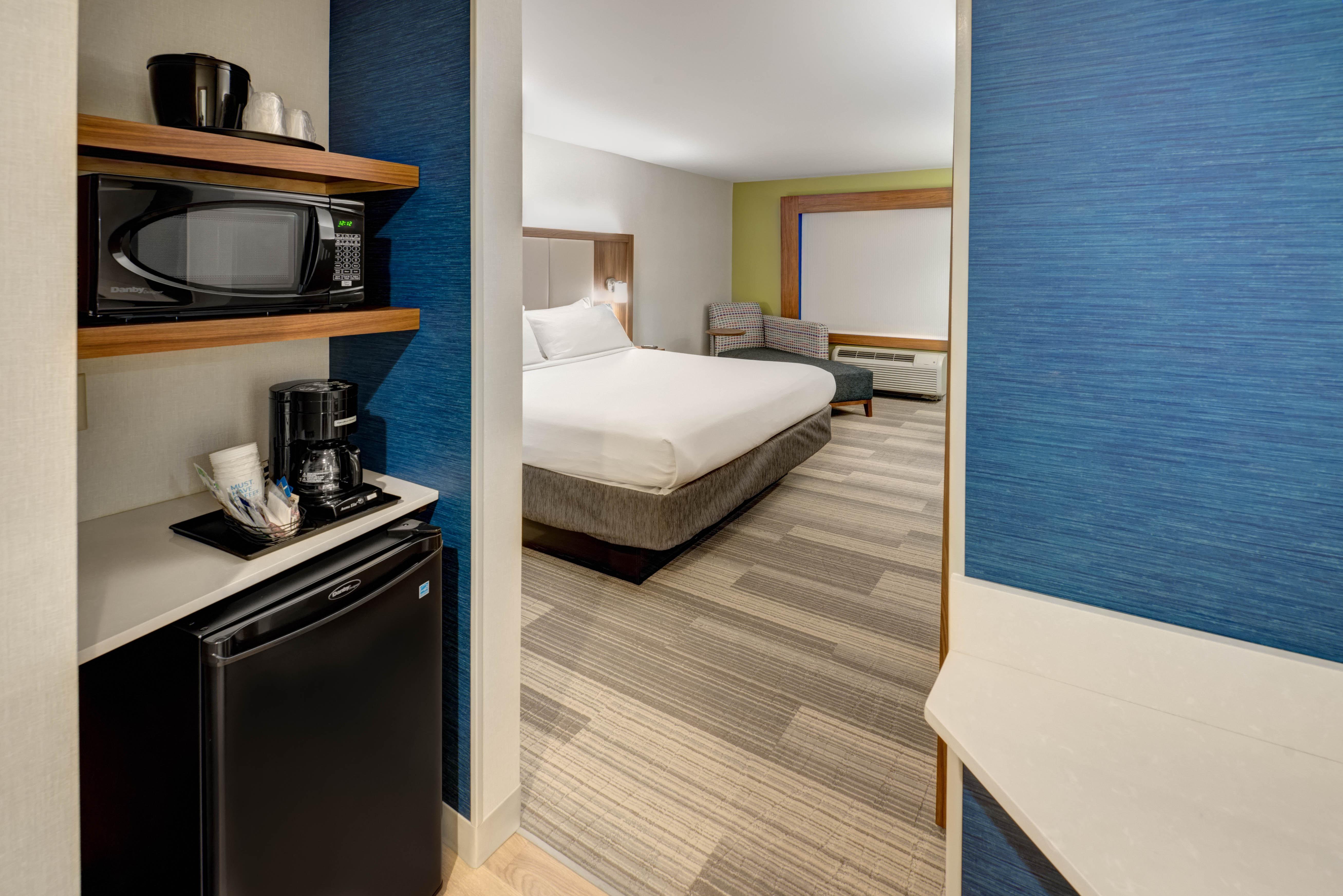 Holiday Inn Express Woodbridge By Ihg Avenel Ngoại thất bức ảnh
