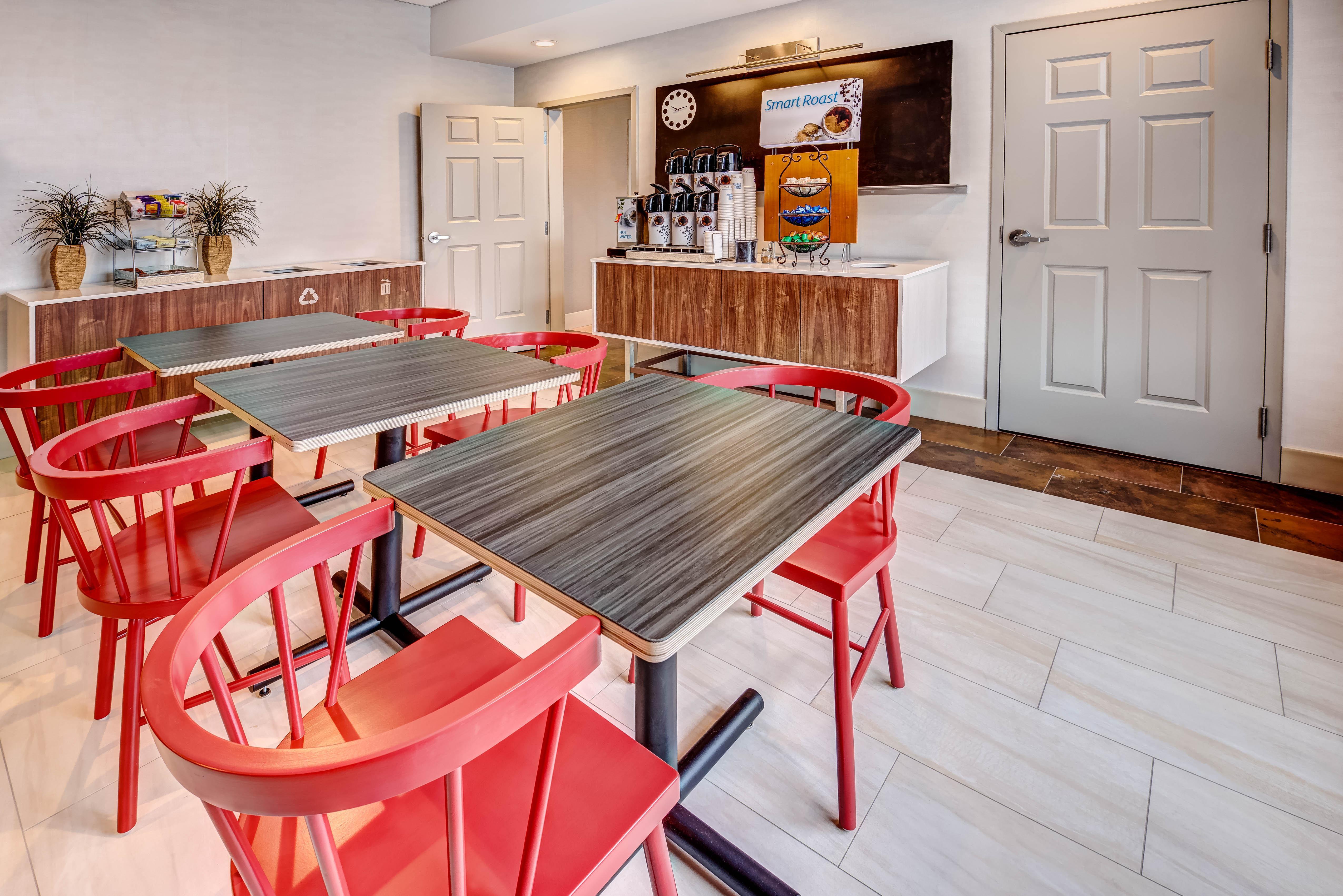 Holiday Inn Express Woodbridge By Ihg Avenel Ngoại thất bức ảnh