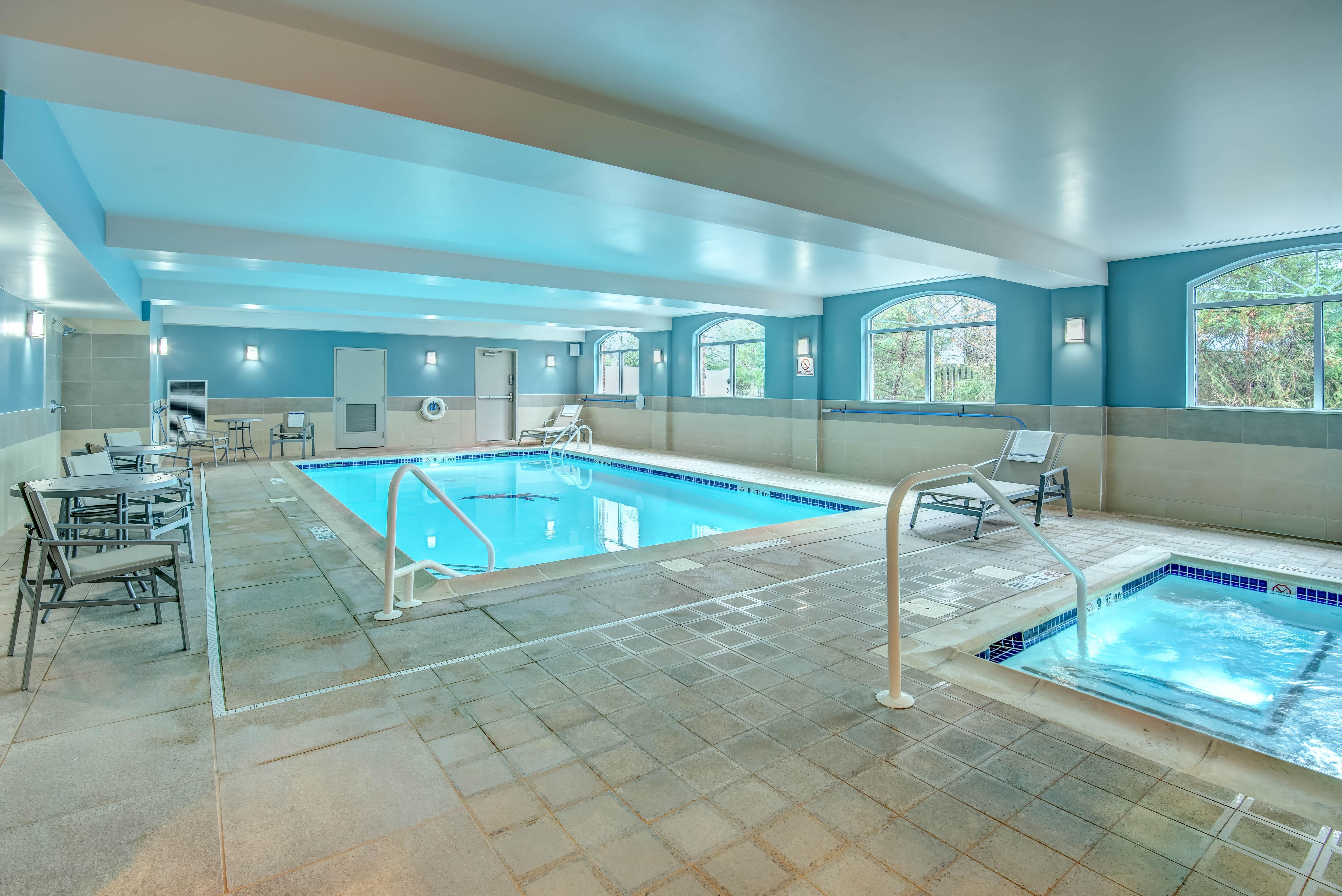 Holiday Inn Express Woodbridge By Ihg Avenel Ngoại thất bức ảnh