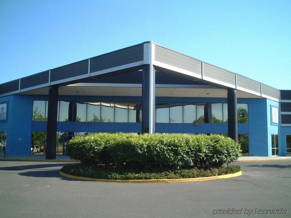 Holiday Inn Express Woodbridge By Ihg Avenel Ngoại thất bức ảnh