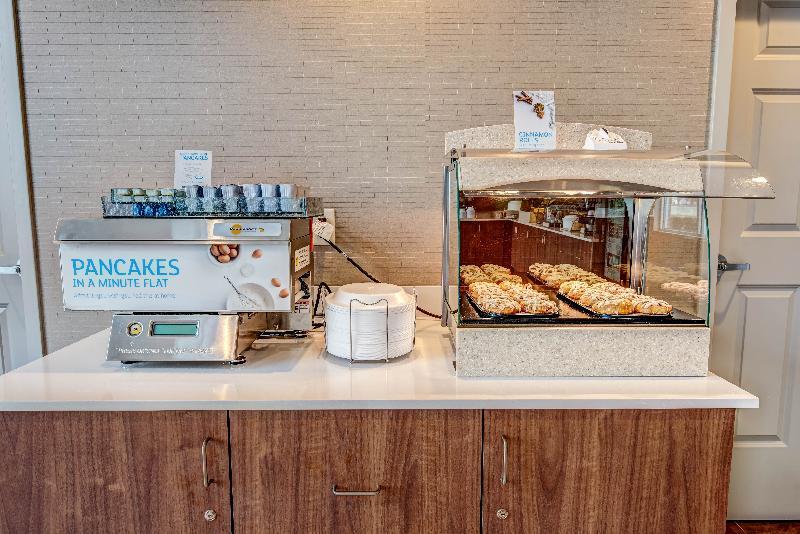 Holiday Inn Express Woodbridge By Ihg Avenel Ngoại thất bức ảnh